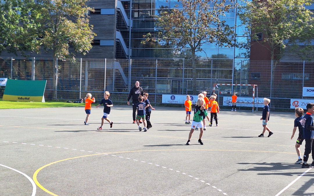 ☀️ Terugblik Schoolhandbaltoernooi bij WHC Den Haag 🏐