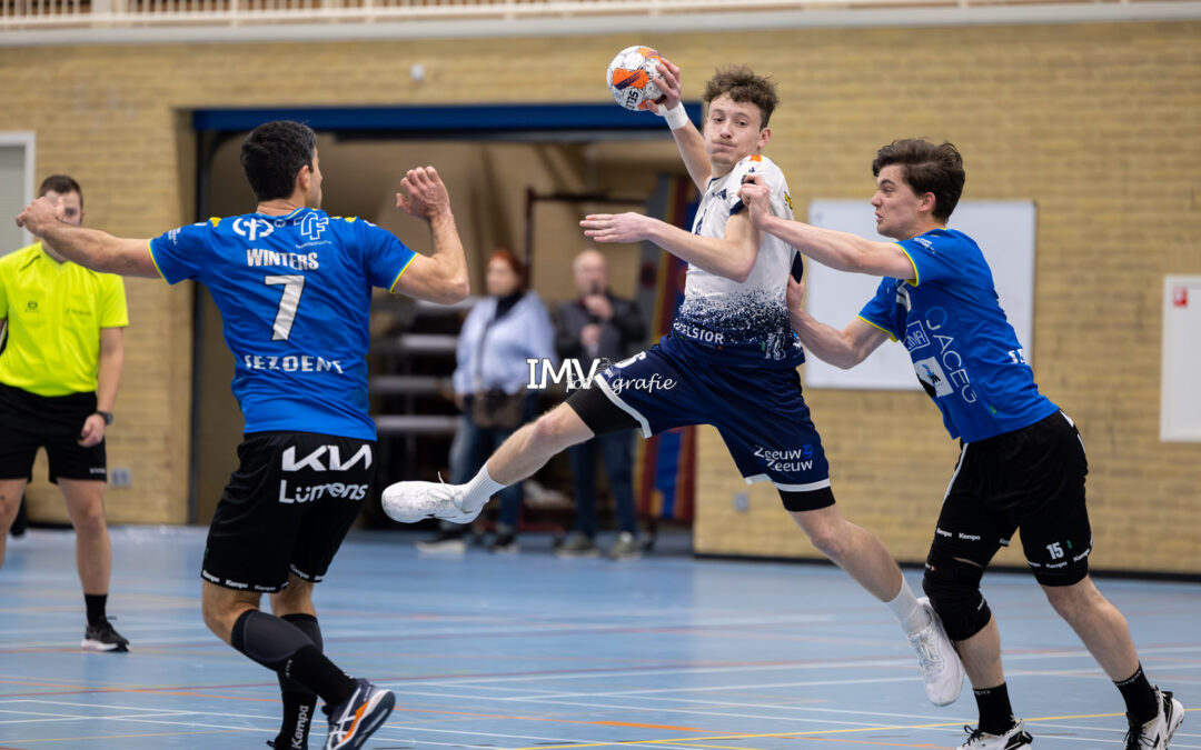 NUTTIGE OEFENPARTIJ WHC/HERCULES TEGEN BOCHOLT; A1 OP WEG NAAR DE LANDSTITEL